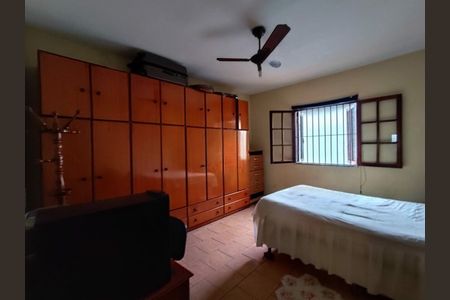 Casa à venda com 5 quartos, 230m² em Jardim Jucara, São Paulo