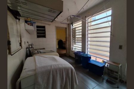 Casa à venda com 230m², 5 quartos e 3 vagas