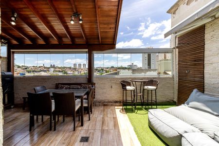 Apartamento à venda com 100m², 2 quartos e 1 vagaÁrea externa