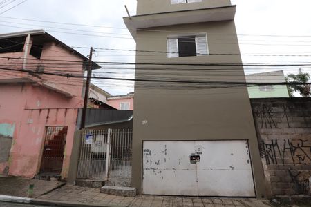 Casa para alugar com 63m², 2 quartos e sem vagaFachada