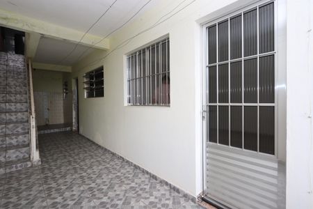 Casa para alugar com 63m², 2 quartos e sem vagaEntrada