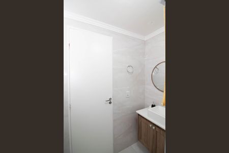 Banheiro Social de apartamento para alugar com 3 quartos, 72m² em Macedo, Guarulhos