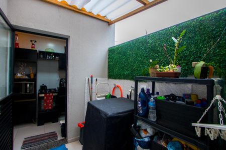 Apartamento à venda com 46m², 2 quartos e 1 vaga Apartamento à venda com 46m², 2 quartos e 1 vagaÁrea de serviço