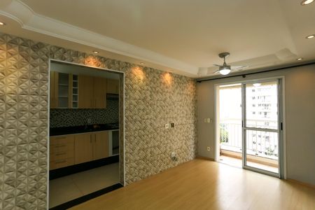 Sala de apartamento à venda com 2 quartos, 58m² em Vila Sonia do Taboao, Taboão da Serra