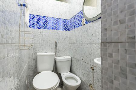 Casa à venda com 200m², 5 quartos e sem vagaBanheiro 1