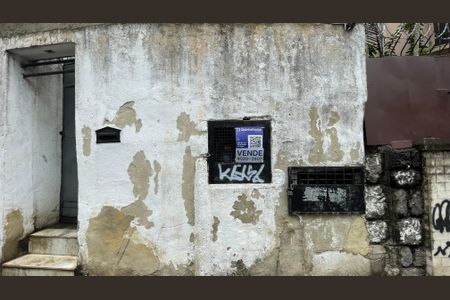 Casa à venda com 200m², 5 quartos e sem vaga Casa à venda com 200m², 5 quartos e sem vagaPlaquinha