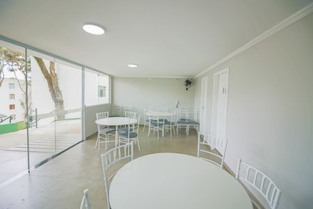 Apartamento para alugar com 54m², 2 quartos e 1 vagaÁrea comum - Salão de festas