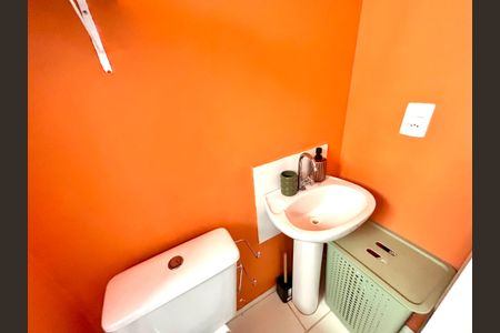 Apartamento para alugar com 47m², 2 quartos e 1 vaga Apartamento para alugar com 47m², 2 quartos e 1 vagaBanheiro da Suíte