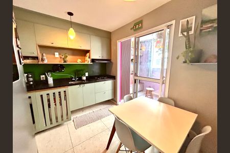 Apartamento para alugar com 47m², 2 quartos e 1 vaga Apartamento para alugar com 47m², 2 quartos e 1 vagaCozinha