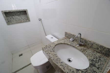 Apartamento para alugar com 55m², 2 quartos e 1 vagaBanheiro Social