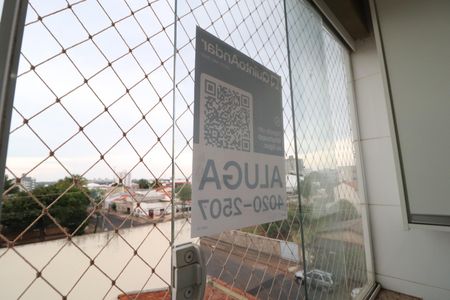 Apartamento para alugar com 55m², 2 quartos e 1 vagaPlaquinha