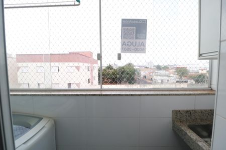 Apartamento para alugar com 55m², 2 quartos e 1 vagaÁrea de Serviço