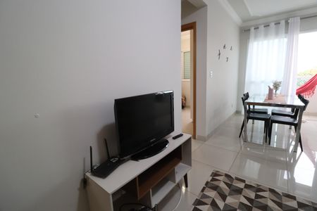 Apartamento para alugar com 55m², 2 quartos e 1 vagaSala