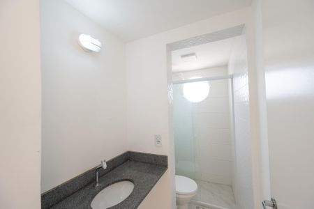 Banheiro Social de apartamento para alugar com 1 quarto, 45m² em Mirandópolis, São Paulo