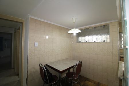 Apartamento à venda com 71m², 2 quartos e sem vagaCozinha