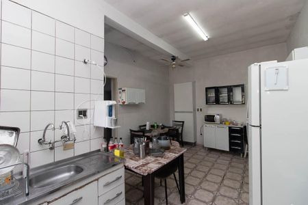 Casa à venda com 126m², 4 quartos e sem vaga Casa à venda com 126m², 4 quartos e sem vagaCozinha