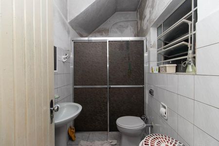 Casa à venda com 126m², 4 quartos e sem vaga Casa à venda com 126m², 4 quartos e sem vagaBanheiro 2