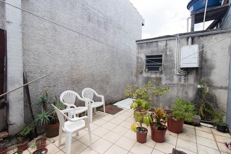 Casa à venda com 126m², 4 quartos e sem vaga Casa à venda com 126m², 4 quartos e sem vagaQuintal