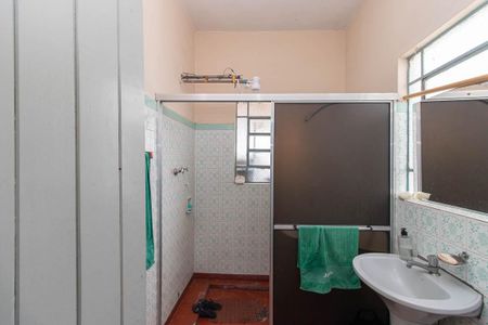 Casa à venda com 126m², 4 quartos e sem vaga Casa à venda com 126m², 4 quartos e sem vagaBanheiro Social