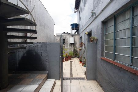 Casa à venda com 126m², 4 quartos e sem vaga Casa à venda com 126m², 4 quartos e sem vagaQuintal