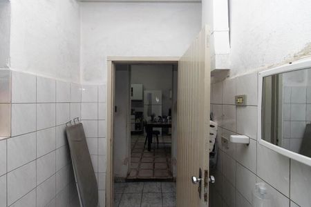 Casa à venda com 126m², 4 quartos e sem vaga Casa à venda com 126m², 4 quartos e sem vagaBanheiro 2