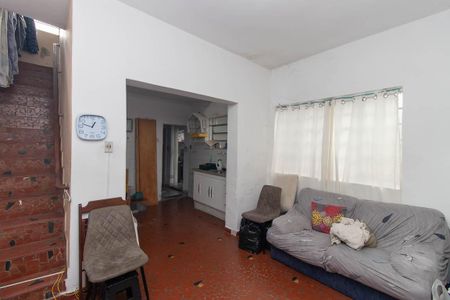 Sala de casa à venda com 4 quartos, 126m² em Vila Nivi, São Paulo