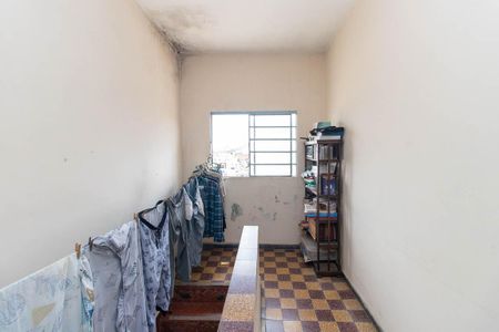 Casa à venda com 126m², 4 quartos e sem vaga Casa à venda com 126m², 4 quartos e sem vagaHall da escada