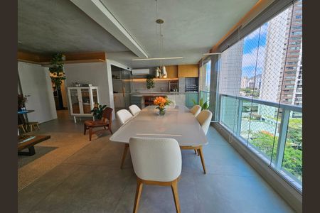 Apartamento para alugar com 161m², 3 quartos e 3 vagasSala