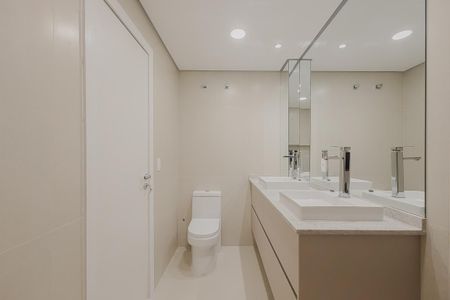 Apartamento à venda com 134m², 3 quartos e 1 vagaBanheiro da Suíte