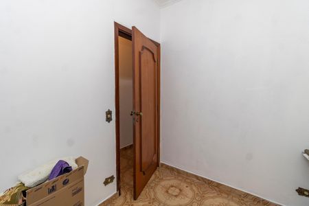 Casa à venda com 356m², 4 quartos e 3 vagas Casa à venda com 356m², 4 quartos e 3 vagasQuarto 1