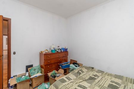 Casa à venda com 356m², 4 quartos e 3 vagas Casa à venda com 356m², 4 quartos e 3 vagasQuarto 2