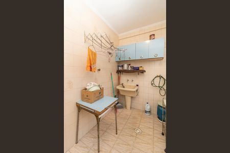 Casa à venda com 356m², 4 quartos e 3 vagas Casa à venda com 356m², 4 quartos e 3 vagasÁrea de Serviço