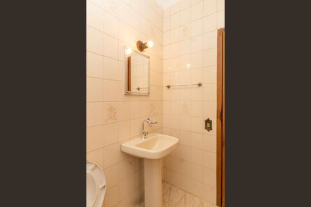 Casa à venda com 356m², 4 quartos e 3 vagas Casa à venda com 356m², 4 quartos e 3 vagasBanheiro da Suíte