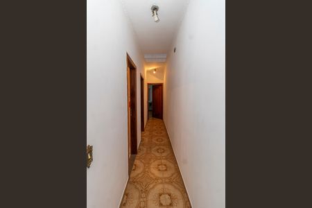 Casa à venda com 356m², 4 quartos e 3 vagas Casa à venda com 356m², 4 quartos e 3 vagasCorredor - Quartos