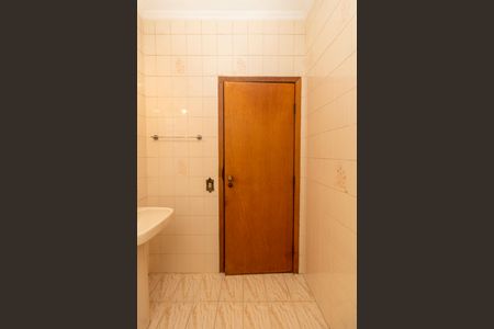 Casa à venda com 356m², 4 quartos e 3 vagas Casa à venda com 356m², 4 quartos e 3 vagasBanheiro da Suíte