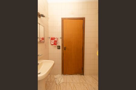 Casa à venda com 356m², 4 quartos e 3 vagas Casa à venda com 356m², 4 quartos e 3 vagasBanheiro Social