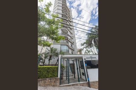 Apartamento à venda com 157m², 3 quartos e 3 vagasFachada
