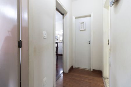 Apartamento à venda com 157m², 4 quartos e 3 vagas Apartamento à venda com 157m², 4 quartos e 3 vagasCorredor