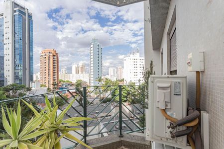 Apartamento à venda com 157m², 3 quartos e 3 vagasVaranda da Suíte