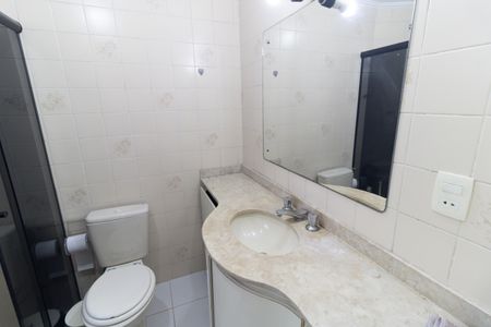 Apartamento à venda com 157m², 4 quartos e 3 vagas Apartamento à venda com 157m², 4 quartos e 3 vagasBanheiro da Suíte 1