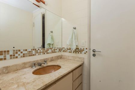 Apartamento à venda com 157m², 3 quartos e 3 vagasBanheiro Social