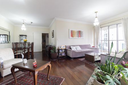 Apartamento à venda com 157m², 4 quartos e 3 vagas Apartamento à venda com 157m², 4 quartos e 3 vagasSala