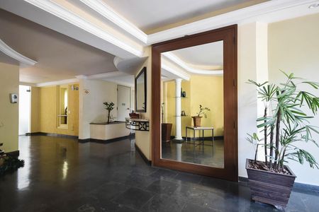 Apartamento à venda com 70m², 3 quartos e 1 vagaHall Social