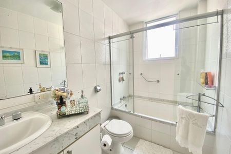 Apartamento à venda com 106m², 3 quartos e 1 vagaBANHEIRO SOCIAL 