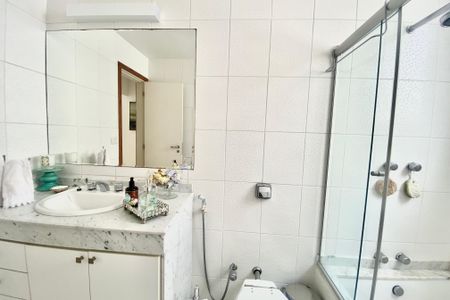 Apartamento à venda com 106m², 3 quartos e 1 vagaBANHEIRO SOCIAL 