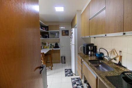 Apartamento à venda com 128m², 2 quartos e 2 vagasCozinha e Área de Serviço