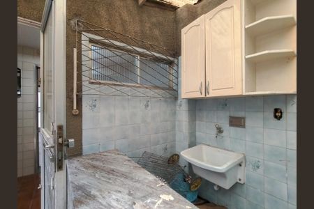 Apartamento à venda com 67m², 2 quartos e sem vagaÁrea de Serviço