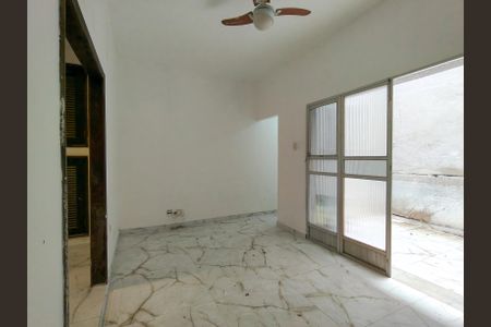 Apartamento à venda com 67m², 2 quartos e sem vagaSala