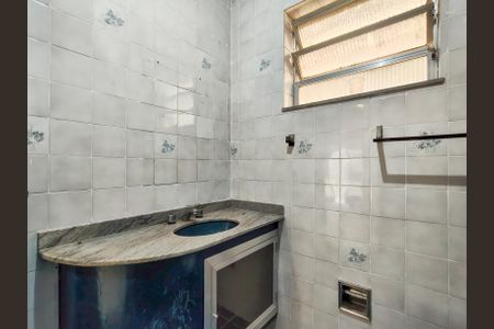 Apartamento à venda com 67m², 2 quartos e sem vagaBanheiro Corredor