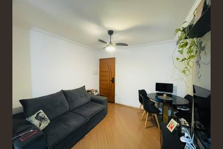 Apartamento para alugar com 80m², 2 quartos e 1 vaga Apartamento para alugar com 80m², 2 quartos e 1 vagaSala